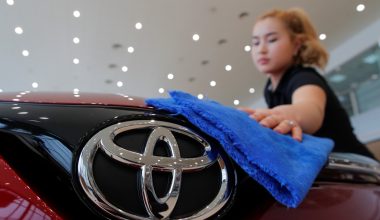 Οι ιαπωνικές εταιρείες δεν βιάζονται να εγκαταλείψουν την Ρωσία