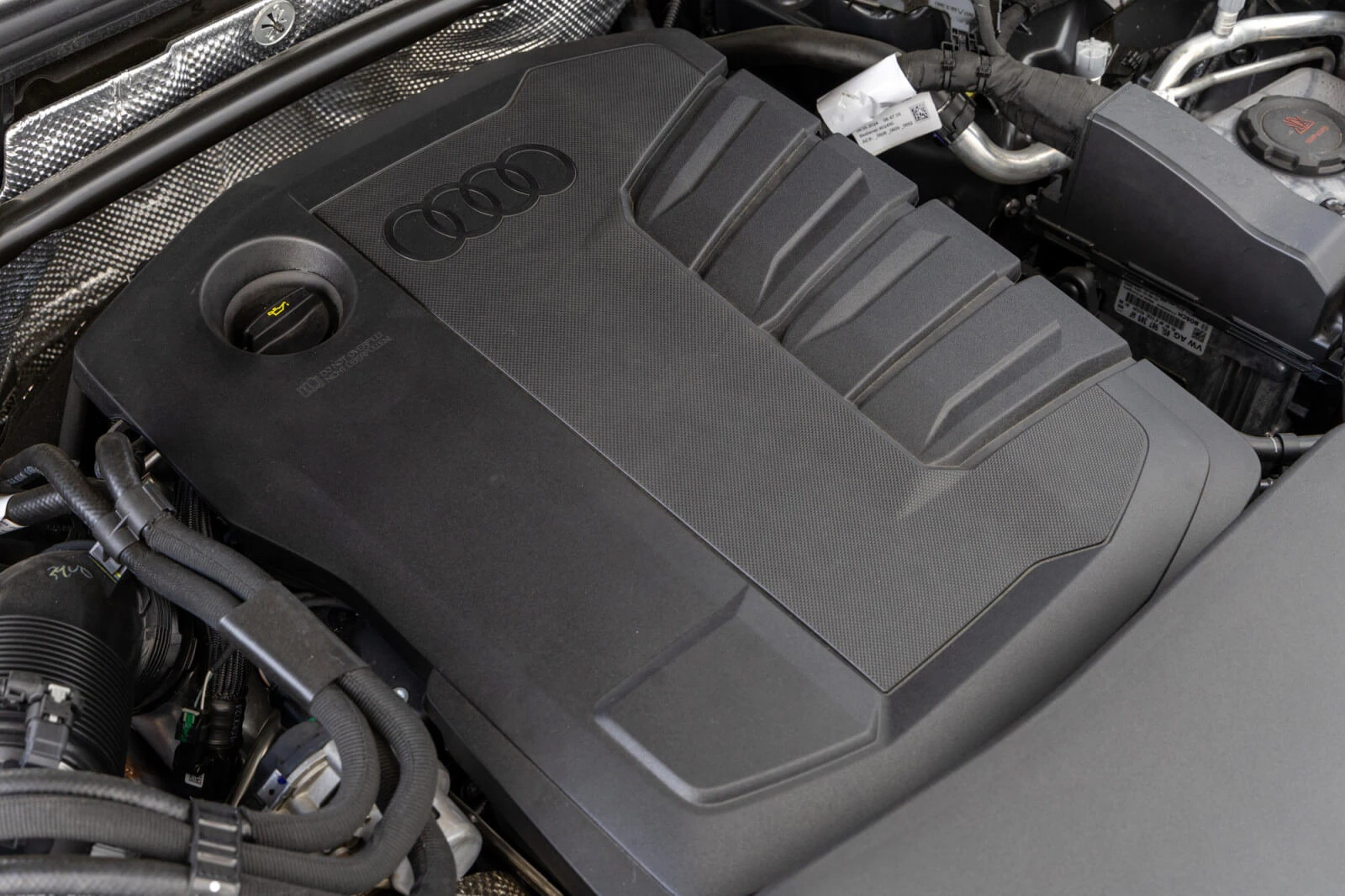 Ευρώπη: Ελεύθερη πτώση για το ντίζελ, πίσω και από τα PHEV