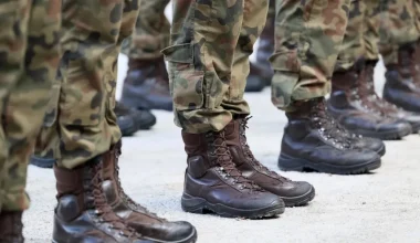 Κρίσιμη η κατάσταση του 39χρονου ΕΠΟΠ: Έχασε το δεξί του χέρι και έχει θραύσματα στο σώμα και στο κεφάλι