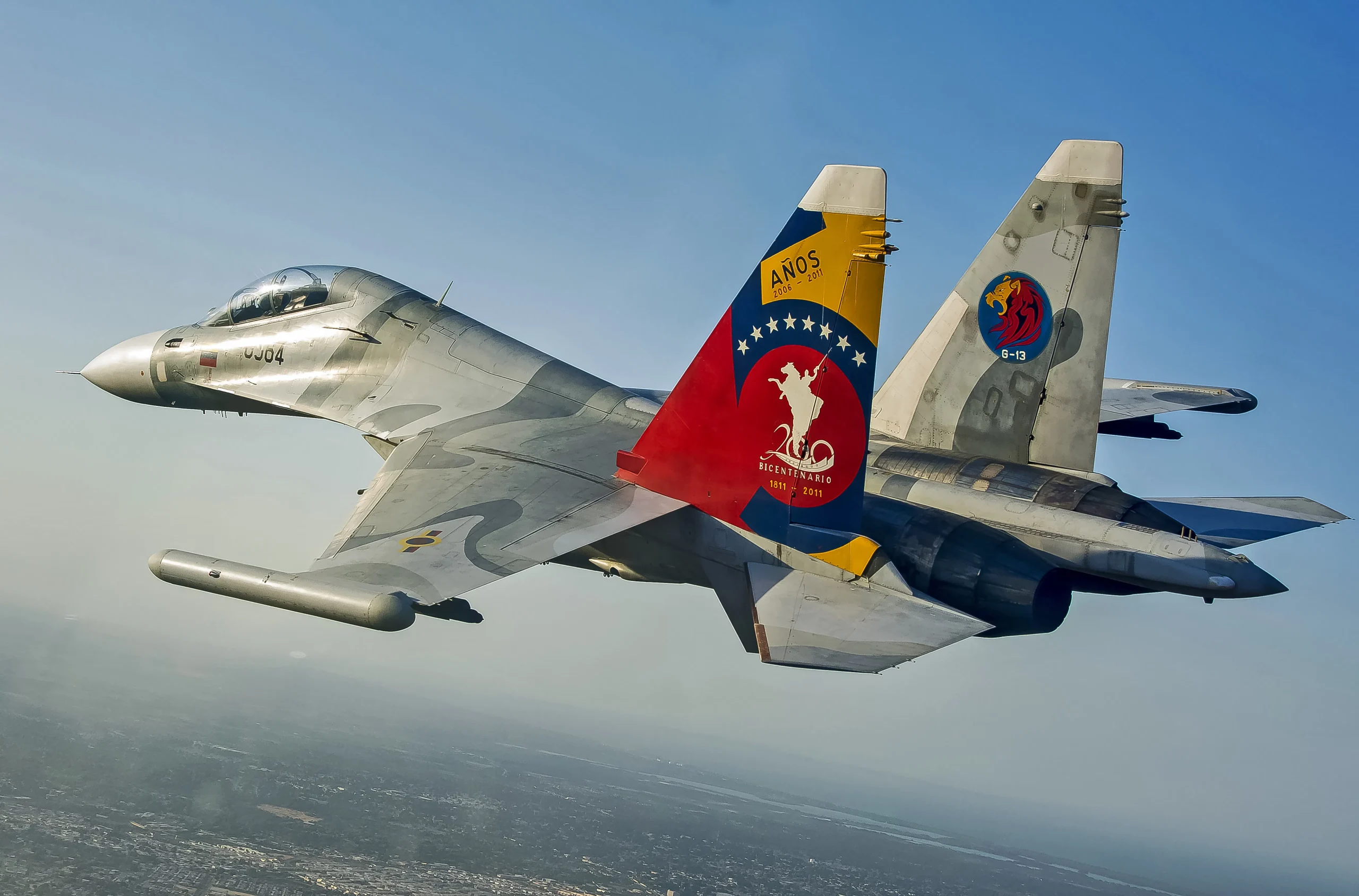 Βενεζουέλα: Έτοιμα τα μαχητικά αεροσκάφη πολλαπλού ρόλου Su-30MK2 και F-16A Block 15 – Δείτε βίντεο