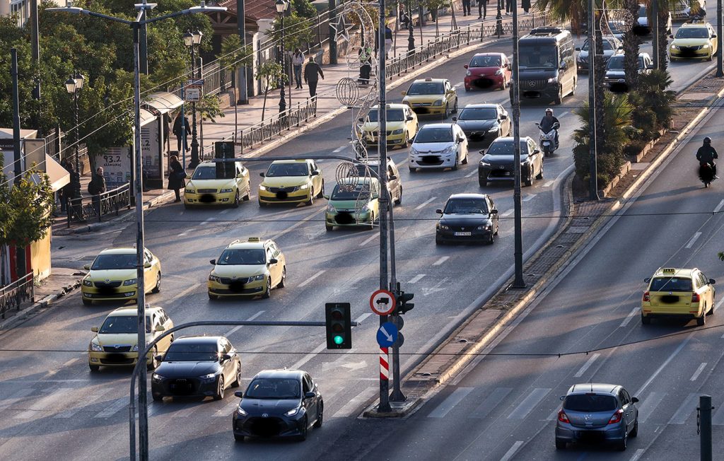 Τέλη κυκλοφορίας 2026: Μέχρι πότε η καταβολή τους και ποια τα πρόστιμα για τους «ξεχασιάρηδες»