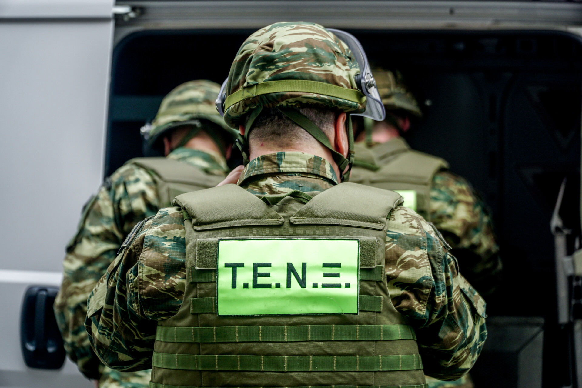 Τραγωδία στην Ρόδο: Έχασε το χέρι του μέχρι τον αγκώνα ο 39χρονος ΕΠΟΠ επιλοχίας