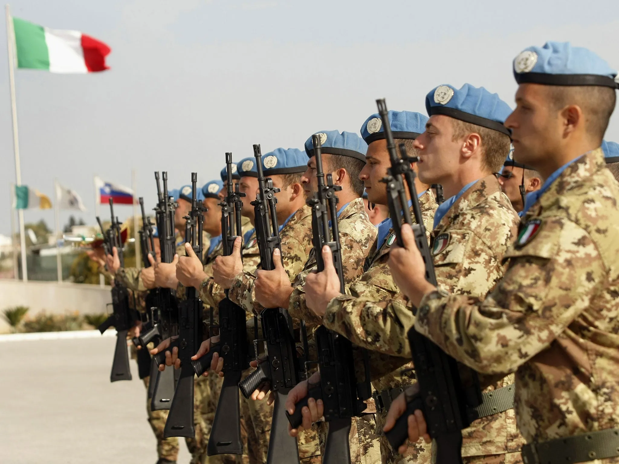 Ιταλία: Eξετάζει αλλαγές στην στρατιωτική θητεία – «Είναι σημαντικές για την ασφάλεια της χώρας»