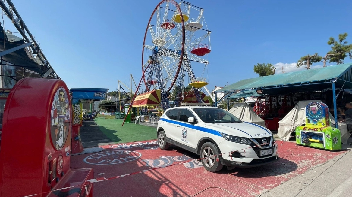 «Είδα τον Γιάννη διαλυμένο» – Κατέθεσαν η μητέρα και ο αδερφός του 19χρονου που σκοτώθηκε σε λούνα παρκ