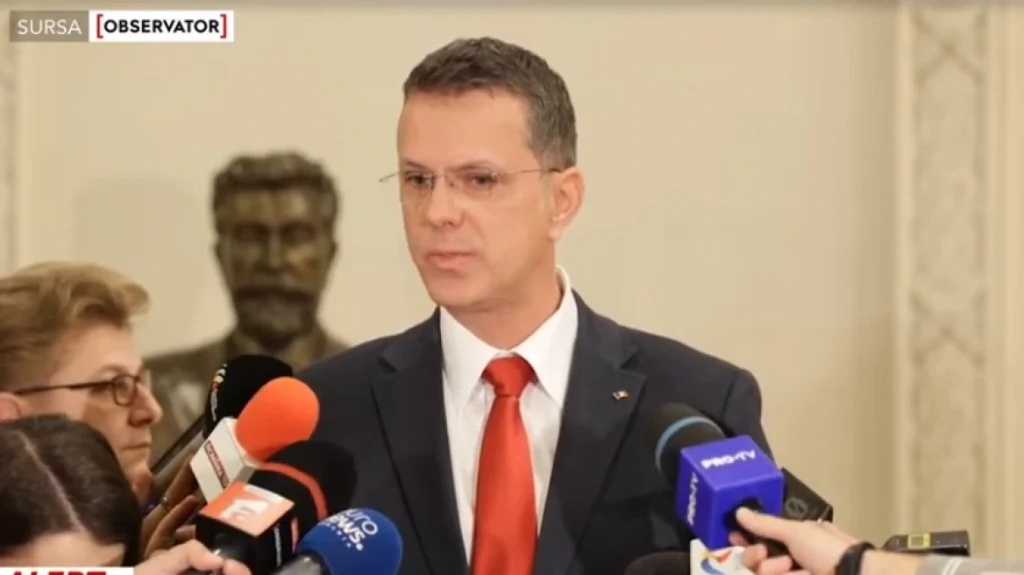 Ρουμανία: Παραιτήθηκε ο υπουργός Άμυνας – Είχε δώσει ψευδή στοιχεία στο βιογραφικό του