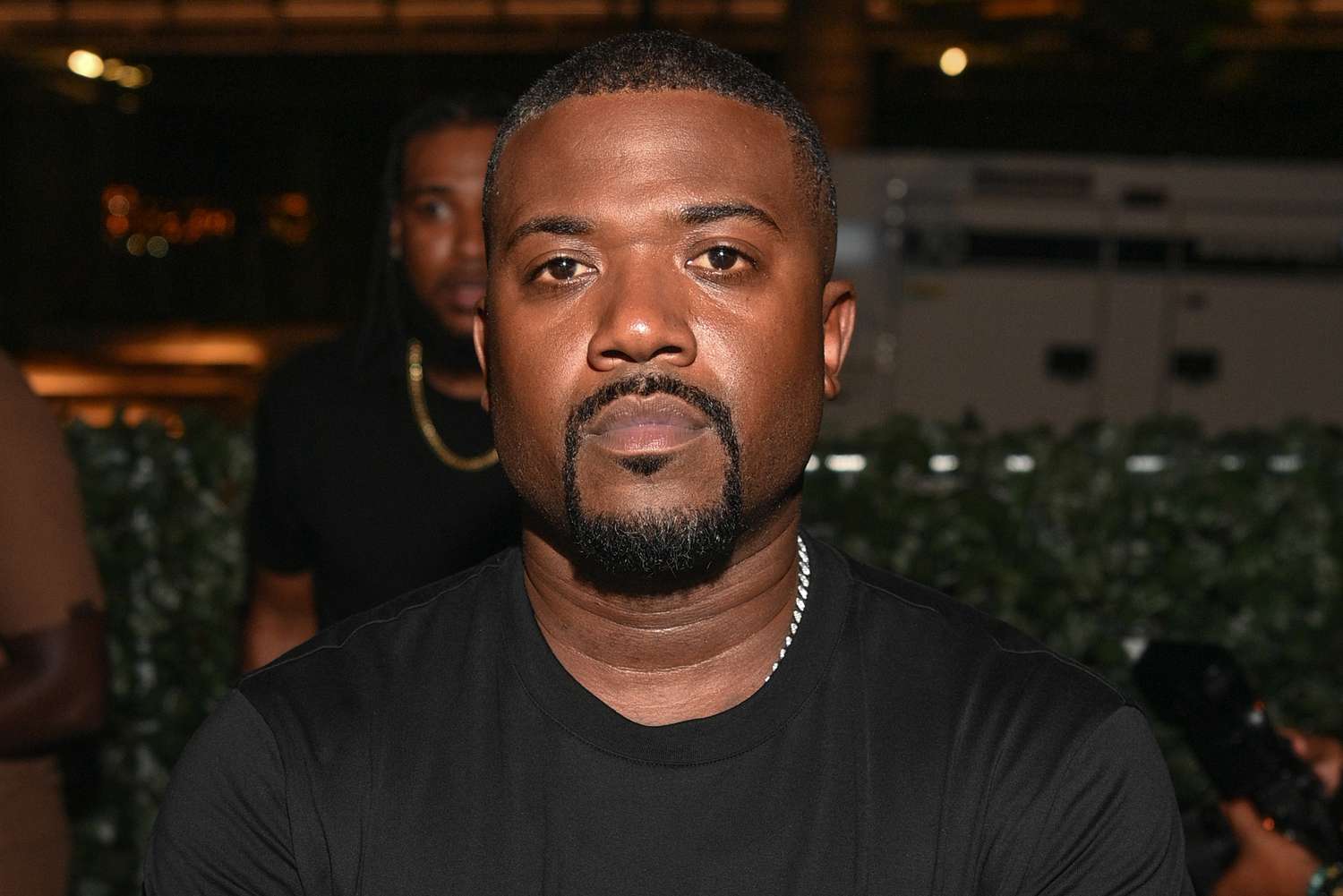 Ray J: Χειροπέδες στον τραγουδιστή – Απείλησε με όπλο την πρώην σύζυγό του
