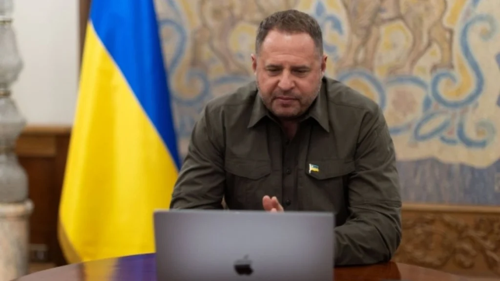 Φύλλο και φτερό το σπίτι του προσωπάρχη του Β.Ζελένσκι: Ερευνάται για διαφθορά