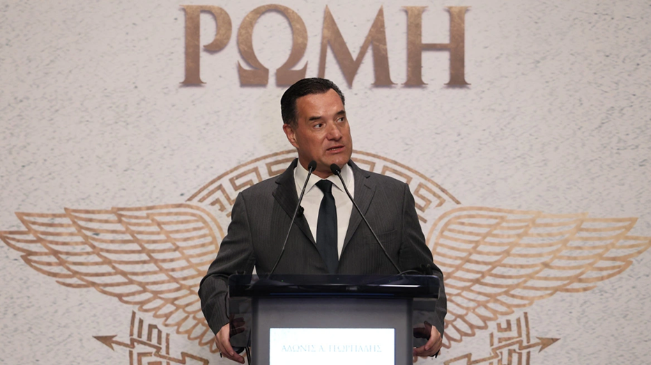 Ο Α.Γεωργιάδης παρουσίασε το νέο του βιβλίο: «Δεν έμεινε ούτε ένα αντίτυπο» (φώτο)