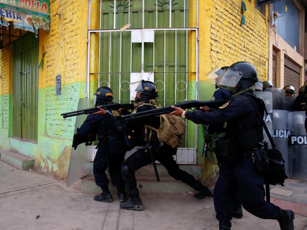 Καζάνι που «βράζει» το Περού: Στέλνει στρατό και αστυνομία στα σύνορα με τη Χιλή