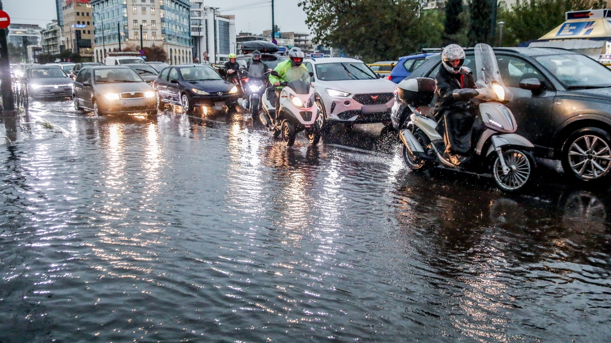 Ισχυρή νεροποντή στην Κέρκυρα: Πάνω από 200m βροχής λόγω της Adel – Πού έπεσε το περισσότερο νερό (χάρτης)