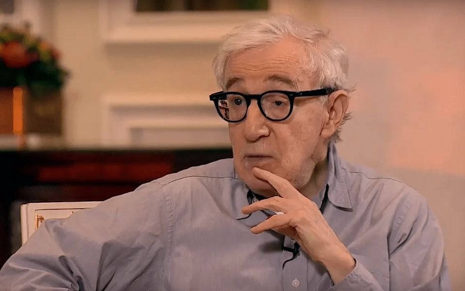 Ο Γούντι Άλεν έγινε 90: Τα πρώτα βήματα στον κινηματογράφο, η «πληγωμένη» φήμη και το έργο του