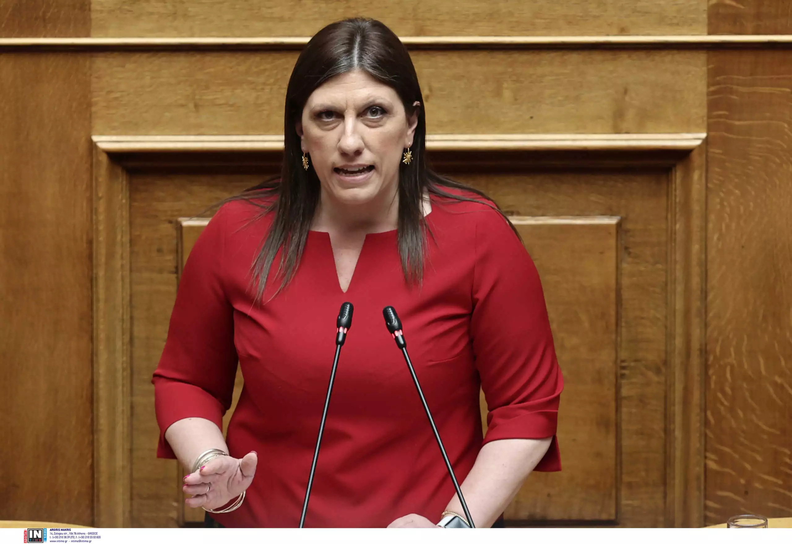 Ζ.Κωνσταντοπούλου μετά την ένταση στο αγροτικό μπλόκο στη Νίκαια: «Κάτω τα χέρια από τους αγρότες»