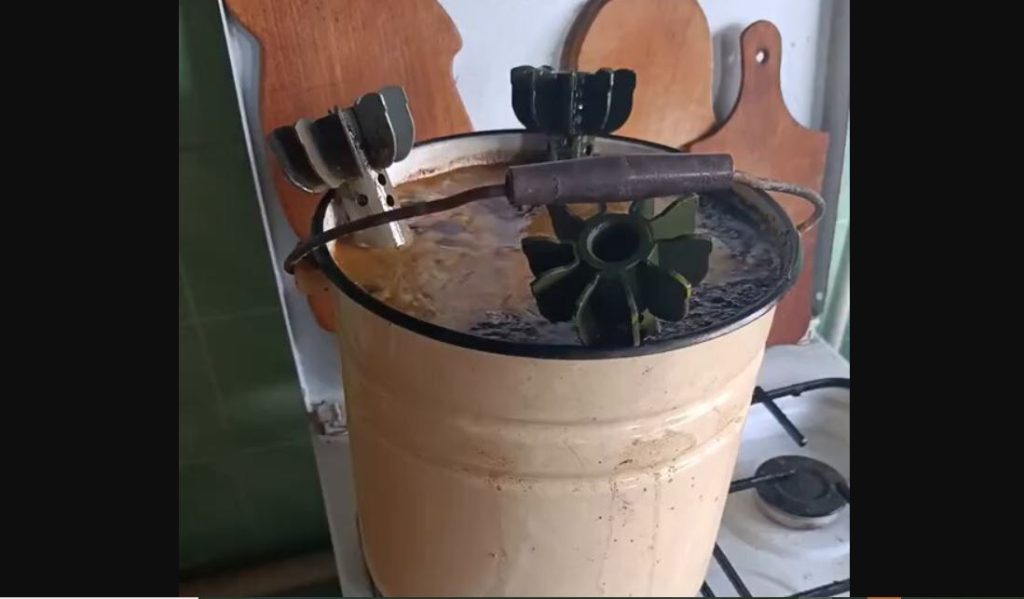 Το νέο «φαγητό» των Ουκρανών στρατιωτών σε συνθήκες πολέμου – Δείτε βίντεο