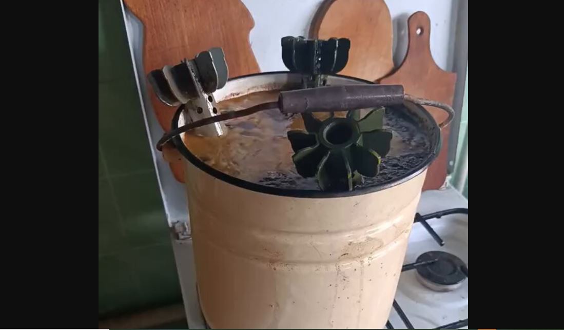 Το νέο «φαγητό» των Ουκρανών στρατιωτών σε συνθήκες πολέμου – Δείτε βίντεο