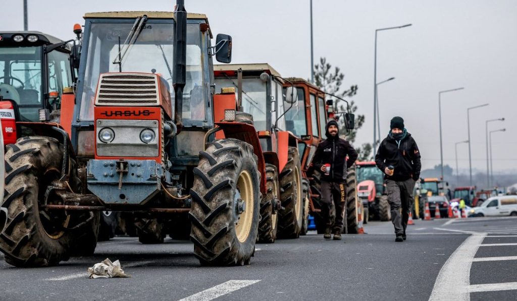 Αγρότες του Κιλκίς απέκλεισαν συμβολικά το τελωνείο Δοϊράνης
