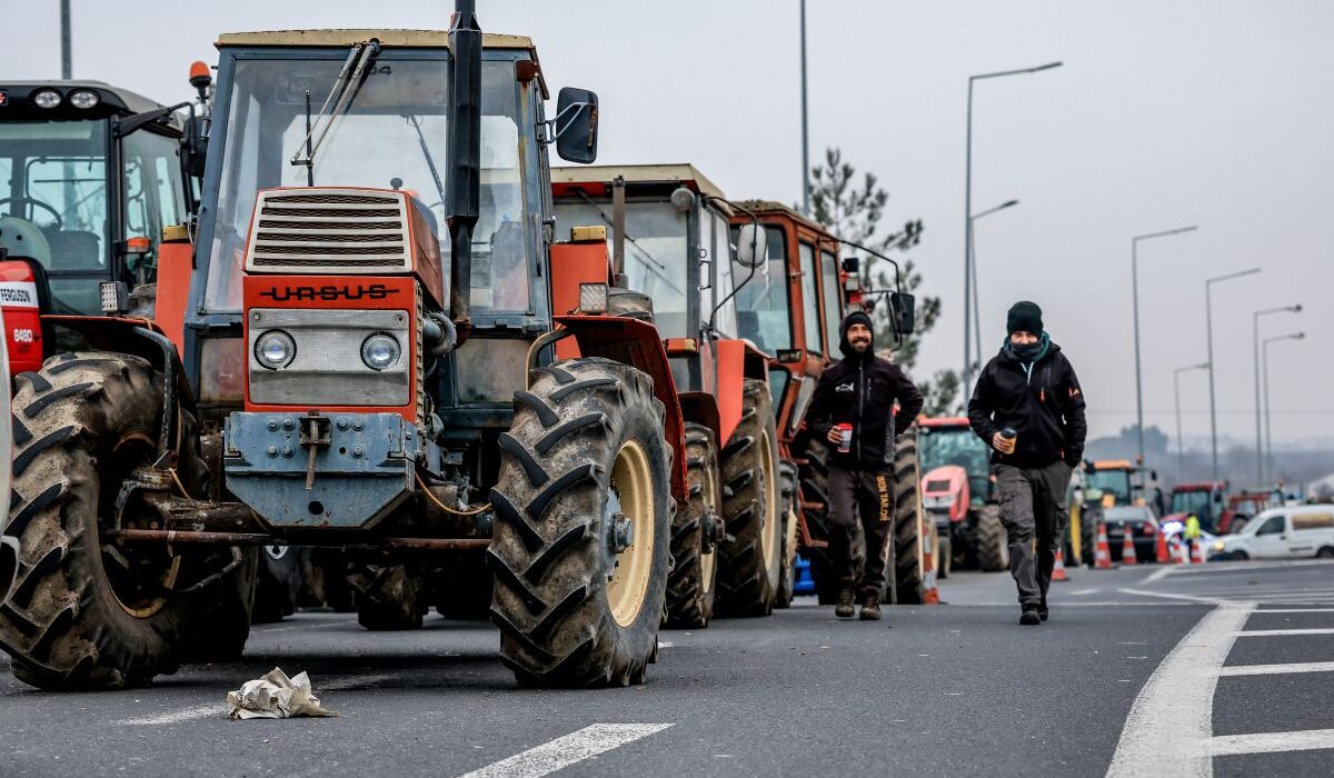 Αγρότες του Κιλκίς απέκλεισαν συμβολικά το τελωνείο Δοϊράνης