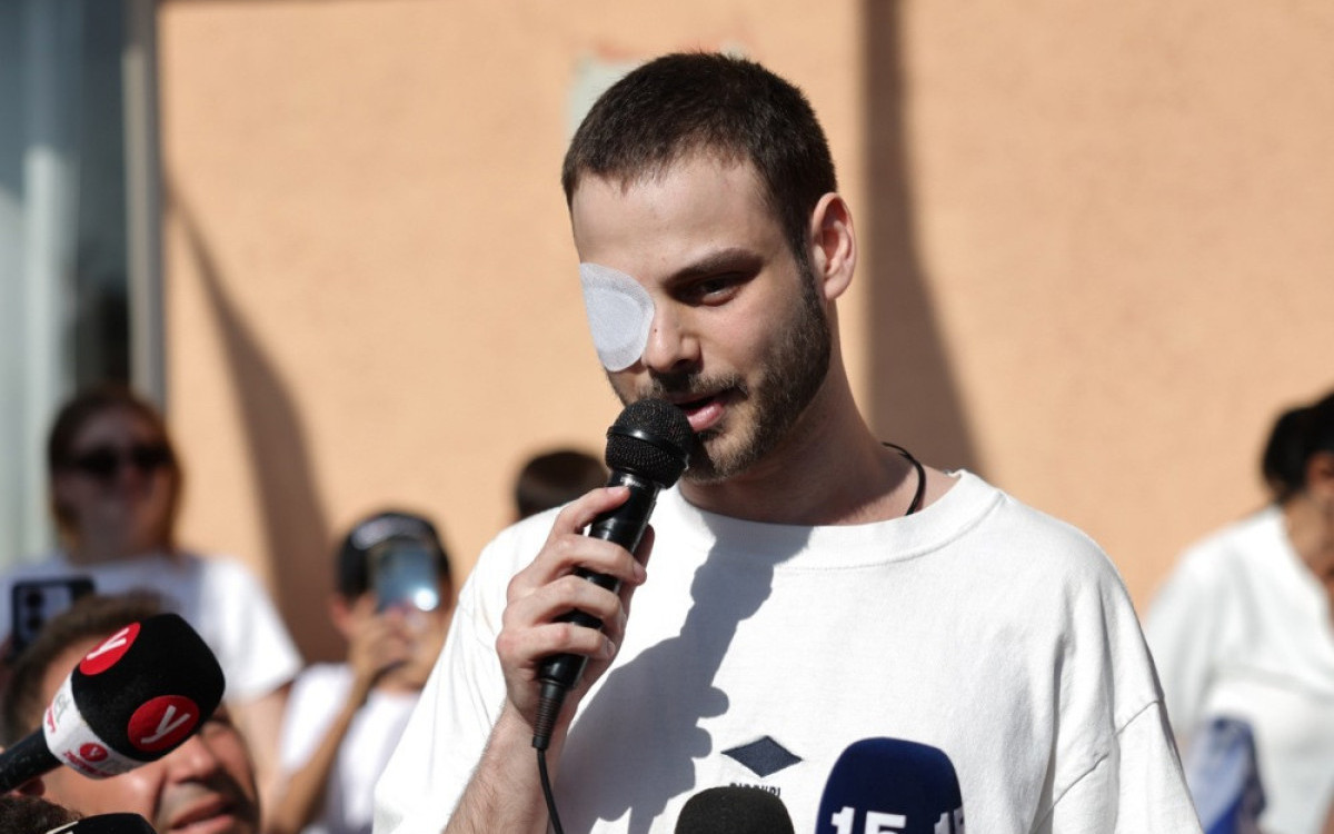 «Έτρωγα σαν σκύλος και με παρενοχλούσαν σεξουαλικά»: Ισραηλινός όμηρος της Χαμάς περιέγραψε όσα έζησε για 2 χρόνια