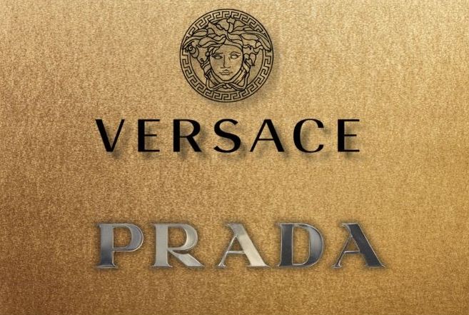 Η Prada προχώρησε στην οριστική εξαγορά της Versace για 1,4 δισ.δολάρια