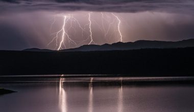 Διήμερο κακοκαιρίας με καταιγίδες και χαλάζι αλλά χωρίς σημαντική υποχώρηση της θερμοκρασίας