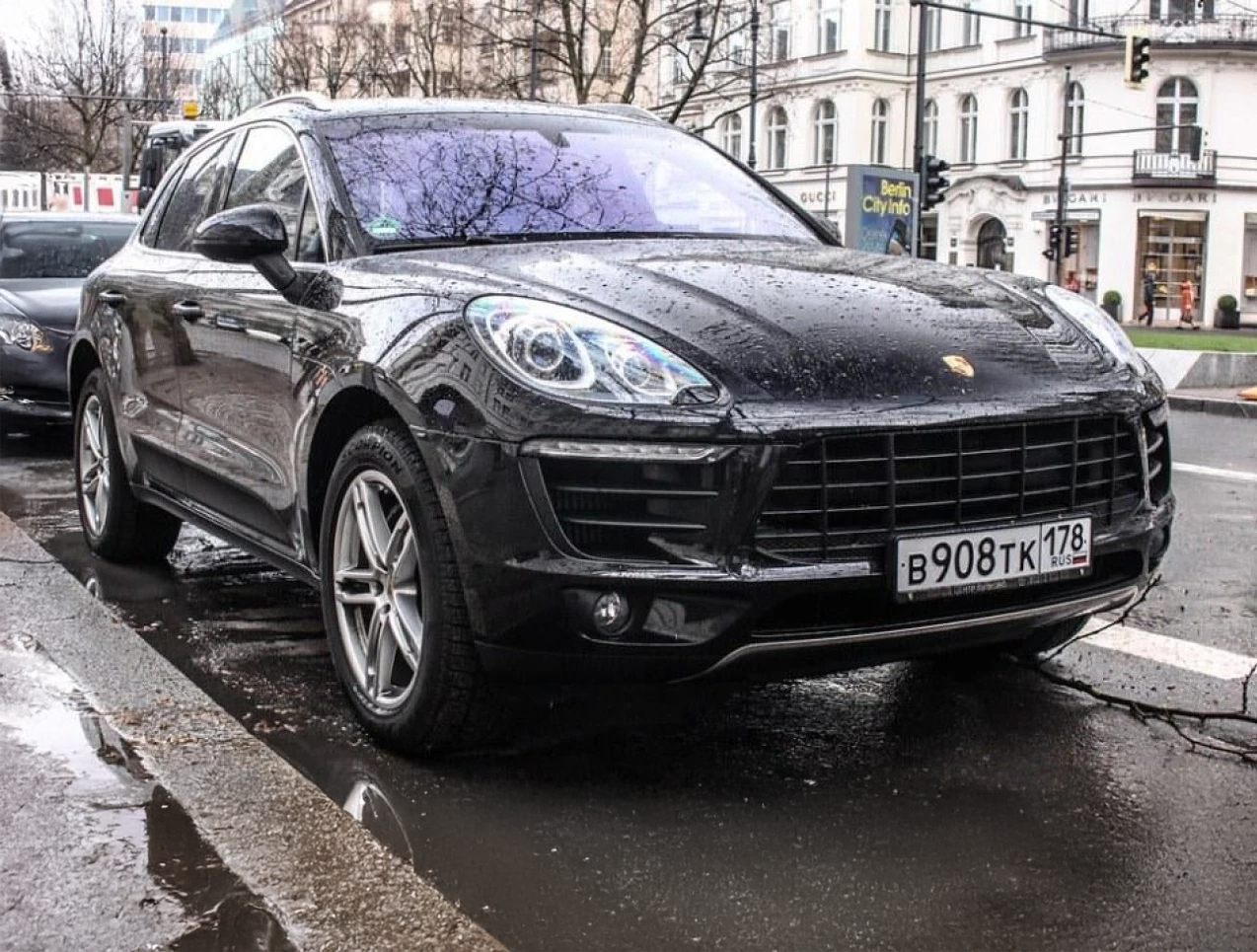 «Πανικός» στη Ρωσία: Εκατοντάδες Porsche ακινητοποιήθηκαν μυστηριωδώς