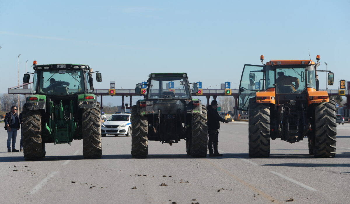 Κ.Δημογλίδου για μπλόκα αγροτών: «Αν κλείσουν και οι παρακαμπτήριες οδοί θα ενημερωθούν οι εισαγγελικές αρχές»