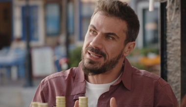 «Σαν μπάρμπας έγινες»: H αλλαγή στην εμφάνιση του Άκη Πετρετζίκη που δίχασε το κοινό του