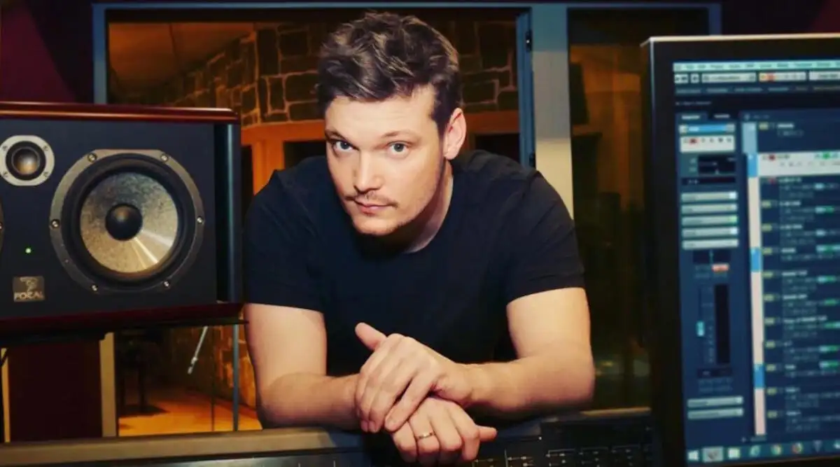 Andy Nicolas: «Είμαι αθώος – Έγινε με τη θέλησή της» είπε ο τραγουδιστής που οδηγήθηκε στη φυλακή για βιασμό