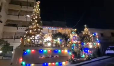 Σπίτι στην Καβάλα έκλεψε τις εντυπώσεις λόγω του χριστουγεννιάτικου στολισμού του (βίντεο)