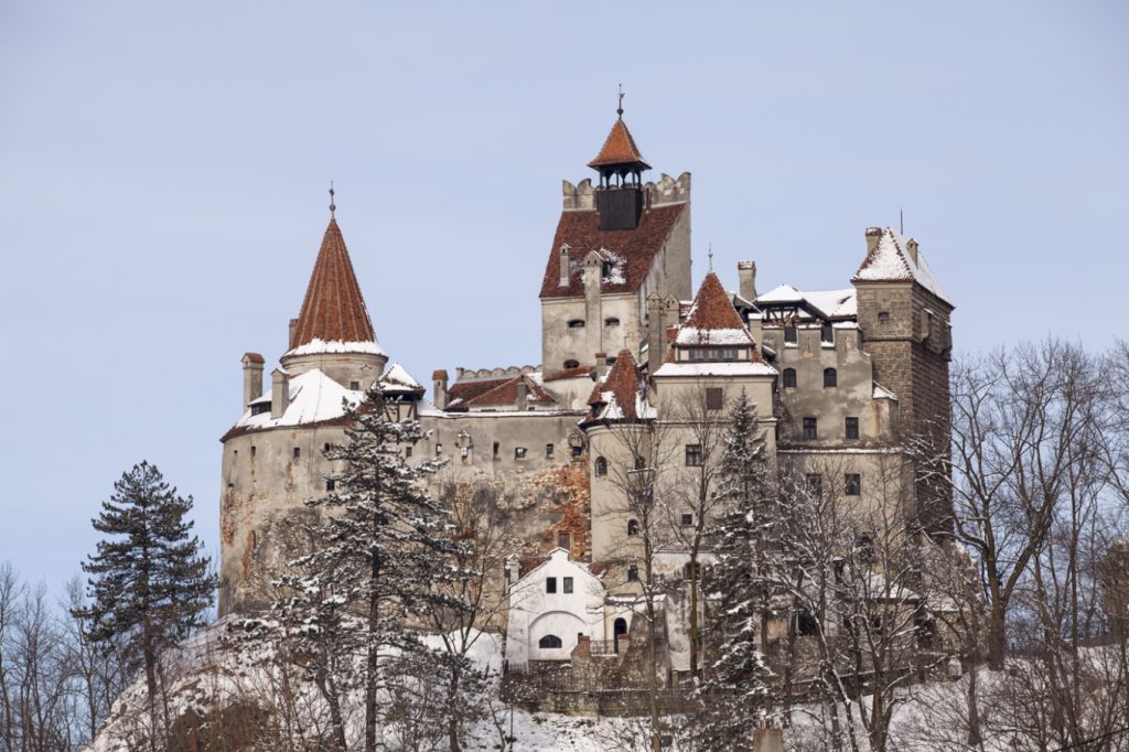 Μυστήριο με την εξαφάνιση Βρετανού που πήγε για πεζοπορία κοντά στο κάστρο του Κόμη Δράκουλα και δεν γύρισε ποτέ