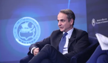 Κ.Μητσοτάκης για Α.Τσίπρα: «Έριξε το καράβι στα βράχια και πήρε και τα σωσίβια…»