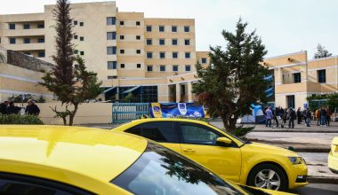 Παρατείνεται η απεργία των οδηγών ταξί σε όλη την Αθήνα – Μέχρι πότε θα ισχύει