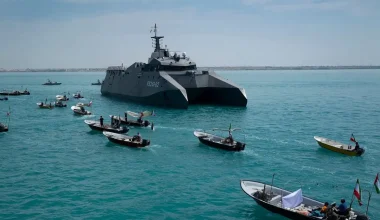 Ήρθαν και οι «Φρουροί της Επανάστασης» – Απειλούν τον αμερικανικό 5ο Στόλο: «Μην πλησιάζετε»
