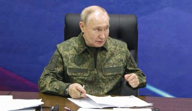 Β.Πούτιν: «Θα πάρουμε διά της βίας τον πλήρη έλεγχο του Ντονμπάς»