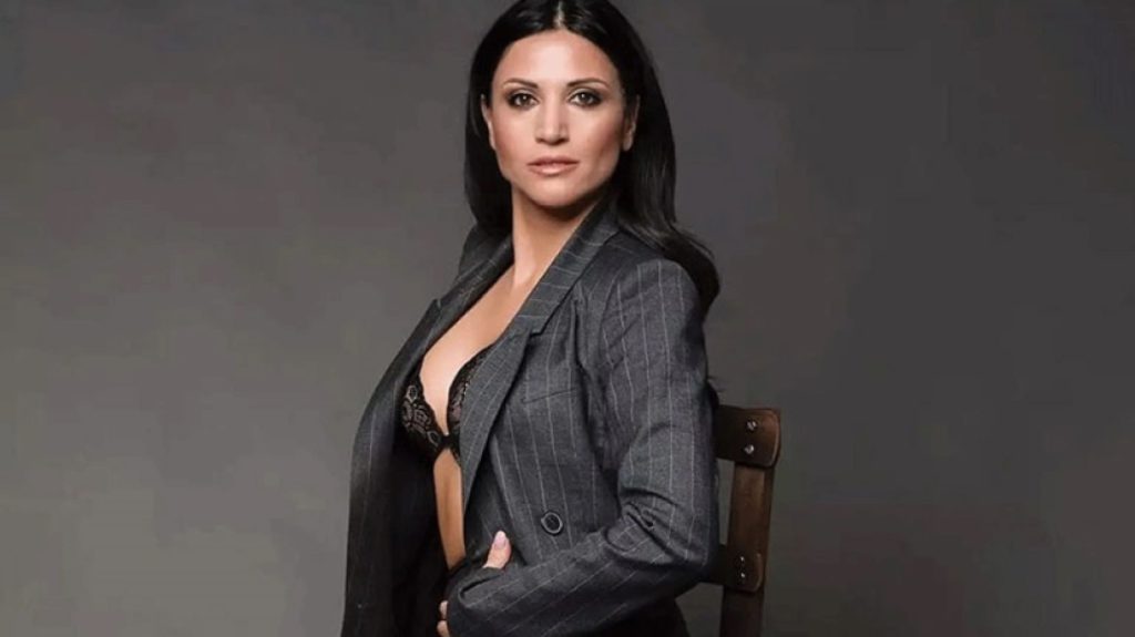 Ερωτευμένη δηλώνει η Σοφία Παυλίδου: «Είμαι σε σχέση και νιώθω ευτυχισμένη» (βίντεο)