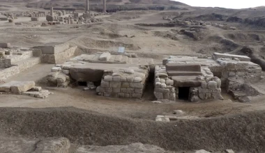 Ερευνητές ανακάλυψαν 225 ταφικά αγαλματίδια στην Τάνιδα: Πώς οδήγησαν στη μούμια του φαραώ Σεσόνκ Γ’