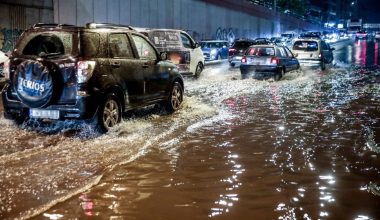 «Βούλιαξαν» η Αττική και η υπόλοιπη Ελλάδα από απλές βροχές