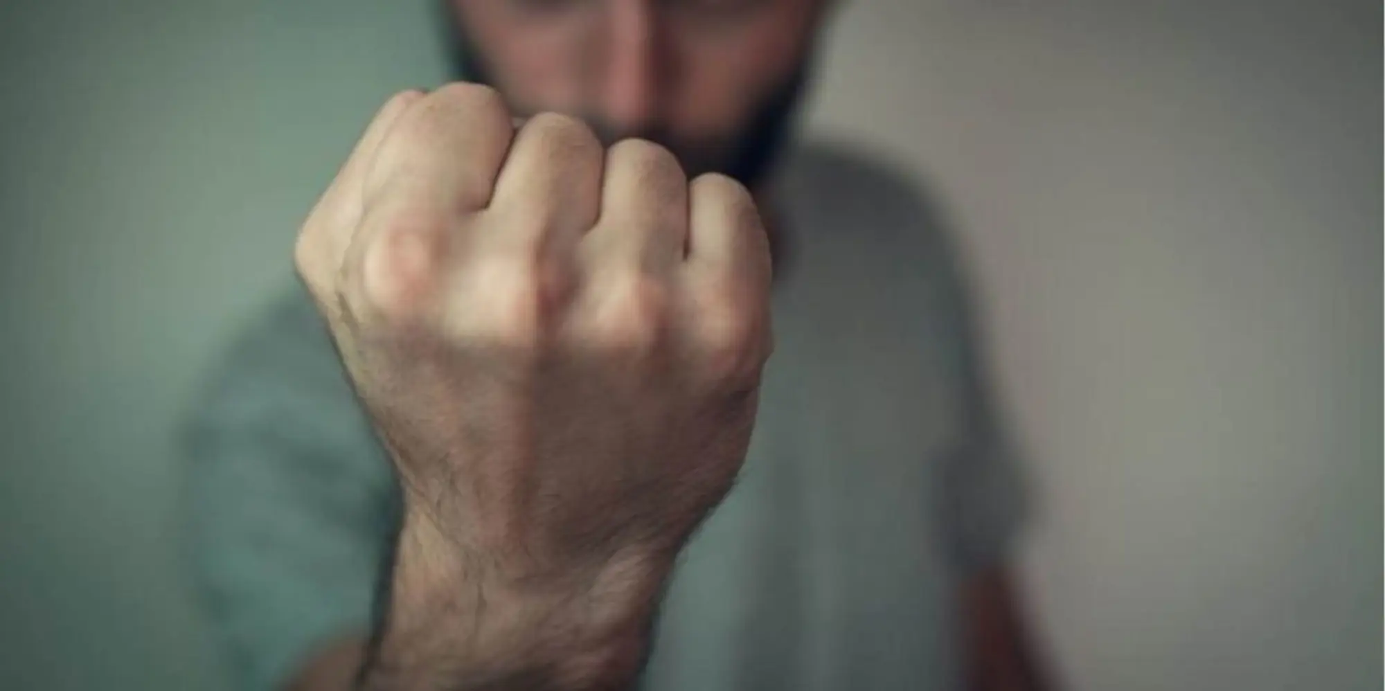 Βόλος: Nεαρή κατήγγειλε πως ο πατέρας της την γρονθοκόπησε επειδή είχε βγει από το σπίτι