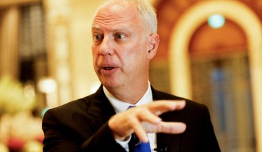 Ο στενός σύμβουλος του Πούτιν «έσφαξε» με το γάντι τον Μερτς: «Δεν είσαι στο παιχνίδι λόγω πεισματικής βλακείας»