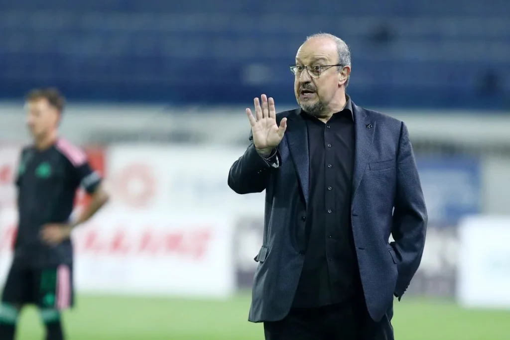 Ο Ράφα Μπενίτεθ μίλησε για την τακτική του εναντίον της Λάρισας: «Οι μικρές λεπτομέρειες θα κάνουν τη διαφορά»