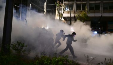 Επέτειος Α.Γρηγορόπουλου: Επεισόδια με μολότοφ και χημικά στην πορεία στο κέντρο της Αθήνας (φωτο) (upd2)