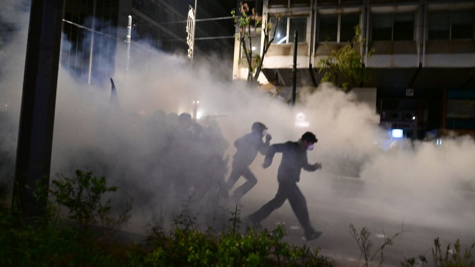 Επέτειος Α.Γρηγορόπουλου: Επεισόδια με μολότοφ και χημικά στην πορεία στο κέντρο της Αθήνας (φωτο) (upd2)