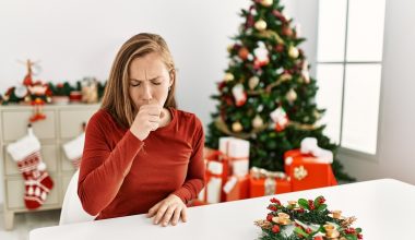 Όσα πρέπει να ξέρετε για το σύνδρομο χριστουγεννιάτικου δέντρου: Τα συμπτώματα και ποιοι κινδυνεύουν περισσότερο