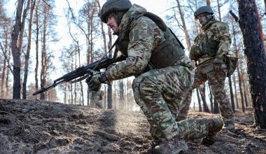 Οι ρωσικές δυνάμεις συνεχίζουν την εκκαθάριση στα νότια του Κουπιάνσκ: Δείτε βίντεο
