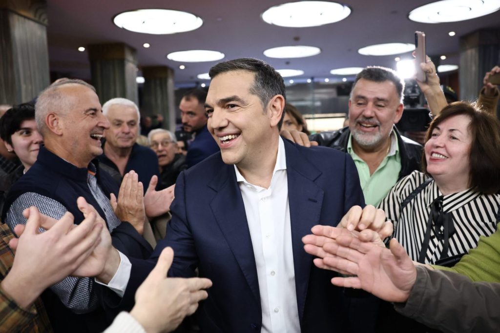 Πρότειναν στον Α.Τσίπρα να ανακοινώσει το νέο κόμμα από την… Ιθάκη!