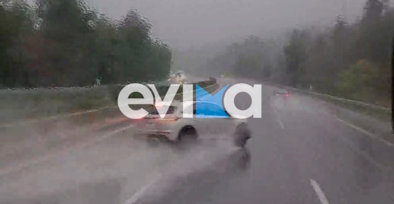 Σοκαριστικό τροχαίο στη Μαλακάσα: Αυτοκίνητο έπεσε πάνω σε προστατευτικές μπάρες στην Ε.Ο. Αθηνών – Λαμίας (βίντεο)