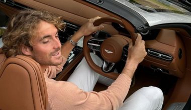 Τελεσίγραφο στον Στέφανο Τσιτσιπά: Δίνει το δίπλωμα οδήγησης μέχρι την Παρασκευή – Γιατί δεν πείστηκε η Τροχαία