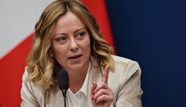 Η κυβέρνηση της Τ.Μελόνι θέλει τον έλεγχο του ιταλικού χρυσού – ΕΚΤ: «Είναι στην Φρανκφούρτη υπό τον έλεγχό μας»