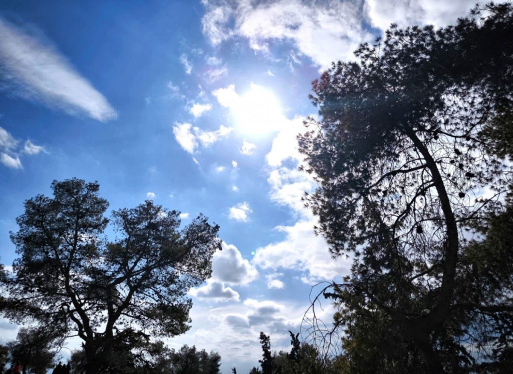 Πώς θα επηρεάσει τον καιρό των επόμενων ημερών ο «Ωμέγα» εμποδιστής – Η πρόγνωση για τα Χριστούγεννα