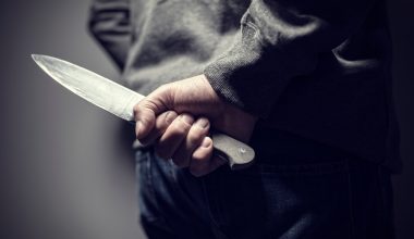 Νέο Ηράκλειο: Συνελήφθη 16χρονος που λήστεψε με την απειλή μαχαιριού δύο 12χρονες