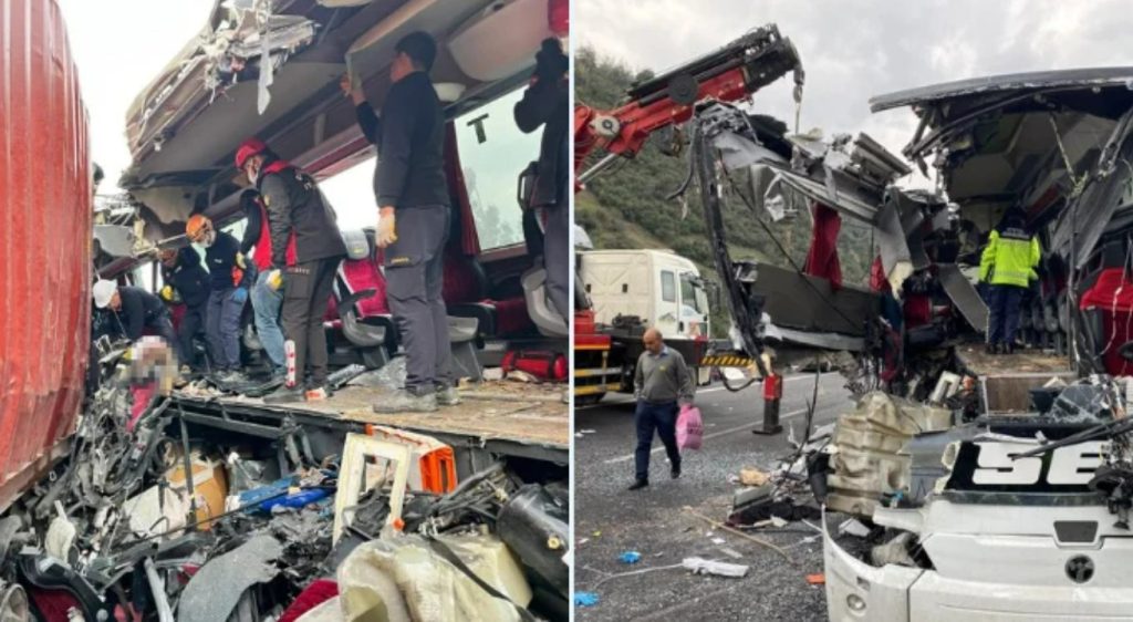 Τουρκία: Τουλάχιστον 7 νεκροί και 11 τραυματίες από τη σύγκρουση λεωφορείου με φορτηγό (βίντεο)